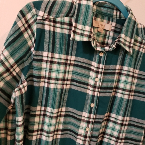 Loft size Small green, white and black plaid - Picture 2 of 5